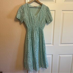 Mint Dress, Eyelet detailing, Short Sleeve Size M